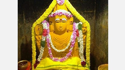 குரு பிரம்மா;  குரு பிரகஸ்பதி; குரு தட்சிணாமூர்த்தி வழிபாடு - குருவரும் திருவருளும் நிச்சயம்