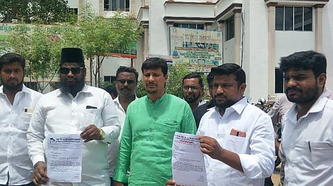 ஆட்சியர் அலுவலகத்தில் இன்று மனு அளித்த தமுமுக- மமகவினர்.