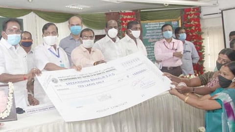 குமரியில் 55 அம்மா நகரும் நியாய விலைக்கடைகள் விரைவில் தொடங்கப்படும்: ரூ.101 கோடி நலத்திட்ட உதவிகள் வழங்கி அமைச்சர் செல்லூர் ராஜூ தகவல்