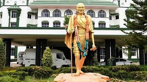 டாஸ்மாக்கில் ஒப்பந்த ஊழியர்கள் ஓய்வு வயதை 59 ஆக உயர்த்த பரிசீலிக்க வேண்டும்: உயர் நீதிமன்றம் உத்தரவு