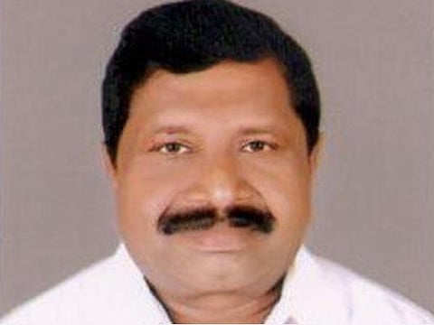 திமுக-காங்கிரஸ் கூட்டணிக் குறித்து அதிமுக உறுப்பினர் பேச்சால் அமளி: பேச்சு அவைக்குறிப்பிலிருந்து நீக்கம்