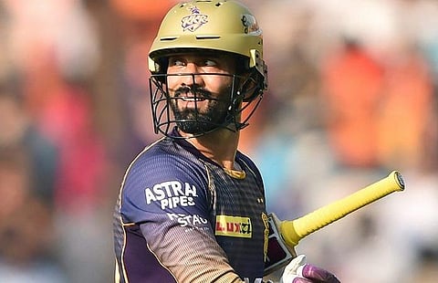 கொல்கத்தா நைட் ரைடர்ஸ் அணியின் கேப்டன் தினேஷ் கார்த்திக்: கோப்புப்படம்