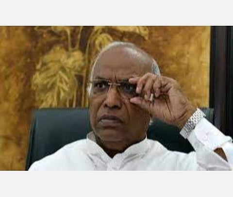 புதிய கல்விக் கொள்கை : 2035-ல் இந்தியா தன் இளம் சமுதாயத்தின் சாதகப் பலன்களையே இழந்து விடும்: மல்லிகார்ஜுன் கார்கே எச்சரிக்கை