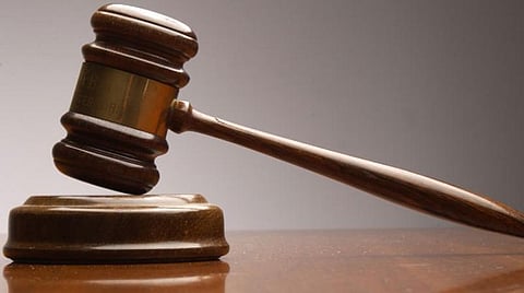 ஊடகங்களுக்கு எதிரான நீதிமன்ற உத்தரவுகள் நிறுத்தப்பட வேண்டும்