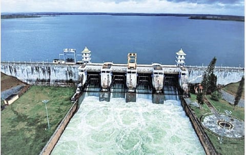 கர்நாடகா அணைகளில் இருந்து நீர் திறப்பு அதிகரிப்பு; மேட்டூர் காவிரி கரையோரங்களில் வெள்ள அபாய எச்சரிக்கை: ஒகேனக்கல்லில் தொடர் கண்காணிப்பு