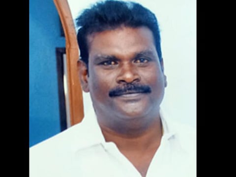 தூத்துக்குடி இளைஞர் கொலையில் சரணடைந்த அதிமுக பிரமுகர் கட்சியிலிருந்து நீக்கம்: ஓபிஎஸ்-இபிஎஸ் அறிவிப்பு