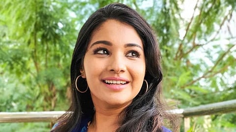 'ஆயுத எழுத்து' சீரியல் நிறுத்தம்; காரணம் தெரியாது: சரண்யா