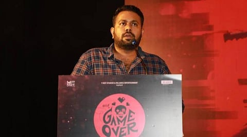 தனது பெயரில் போலி விளம்பரம்: இயக்குநர் அஸ்வின் சரவணன் காட்டம்