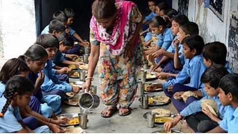 திருவள்ளூர், காஞ்சிபுரம் மாவட்டங்களில் 259 சத்துணவு அமைப்பாளர், 354 சமையல் உதவியாளர் பணியிடங்களுக்கு விண்ணப்பங்கள் வரவேற்பு