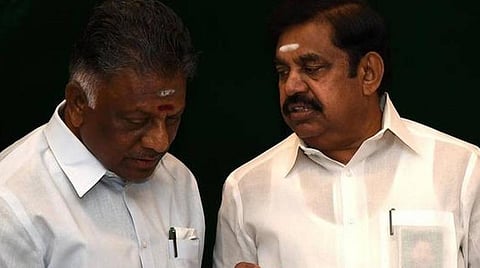 சசிகலா விவகாரம் பற்றி பேச தடை?- பழனிசாமி, ஓ.பன்னீர்செல்வம் தரப்பு கூட்டாக முடிவு: கடும் கட்டுப்பாடுகளுடன் இன்று கூடுகிறது அதிமுக செயற்குழு