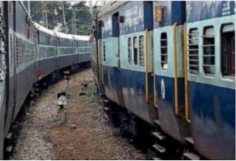 மாவேலி விரைவு ரயிலைக் கன்னியாகுமரி வரை நீட்டித்திடுக: ரயில்வே அமைச்சருக்குக் குமரி மாவட்ட ஊராட்சித் தலைவர் கடிதம்