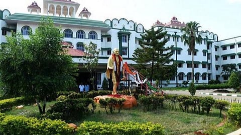 சாத்தான்குளம் இரட்டைக் கொலை வழக்கில் சாட்சிகளின் வாக்குமூலங்களை தாக்கல் செய்ய சிபிஐ-க்கு உத்தரவு: காவலர்கள் ஜாமீன் மனு மீது தீர்ப்பு ஒத்திவைப்பு