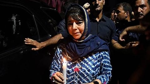 மெஹ்பூபா முப்தி.