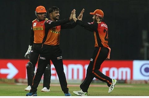 ஆட்டநாயகன் விருது வென்ற ரஷித் கான் : கோப்புப்படம்