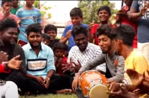 கானா பாடலின் ஒரு காட்சி.