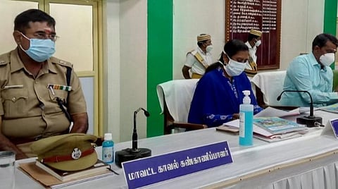 மழைநீர் தேங்கும் குளம், குட்டைகளில் சிறுவர்கள் குளிக்கச் செல்ல அனுமதிக்க வேண்டாம்: அரசு செயலர் அறிவுறுத்தல்