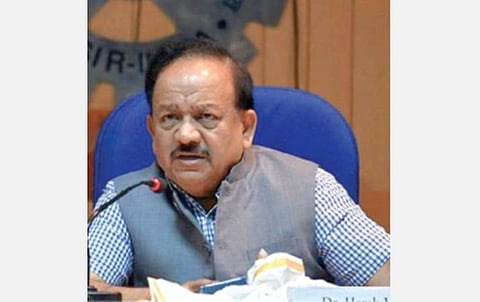 அடுத்த ஆண்டு ஜூலை மாதத்துக்குள் இந்தியாவில் 25 கோடி பேருக்கு கரோனா வைரஸ் தடுப்பு மருந்து: மத்திய சுகாதாரத் துறை அமைச்சர் ஹர்ஷ்வர்தன் தகவல்