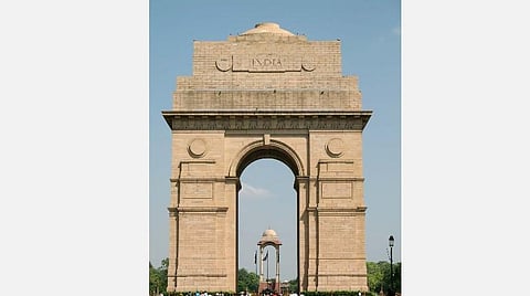 டெல்லியில் தாக்குதல் நடத்த சதி: காஷ்மீரைச் சேர்ந்த 4 பேர் கைது