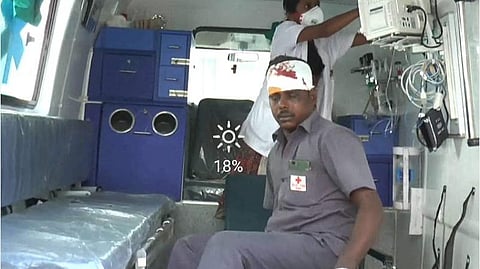 காயமடைந்த ஓட்டுநர் பொன் ஜோஸ் (35)