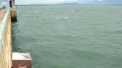 வைகை நீர் திறக்க உத்தரவாதம் இல்லாததால் பழைய ஆயக்கட்டு விவசாயிகள் அதிருப்தி