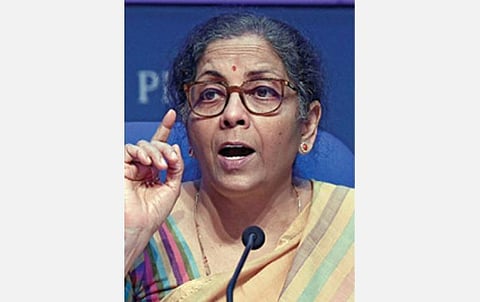 ஜிஎஸ்டி கவுன்சில் கூட்டத்தில் ஆலோசனை; மாநிலங்களுக்கு ரூ.20 ஆயிரம் கோடி விடுவிப்பு- நிதி அமைச்சர் நிர்மலா சீதாராமன் அறிவிப்பு