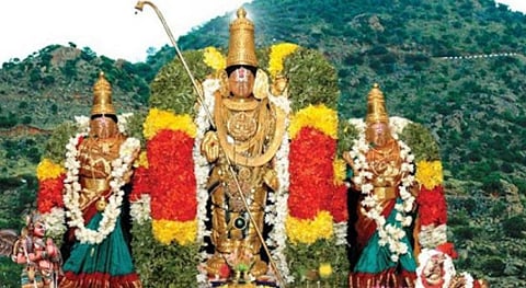 துறையூரில் தென் திருப்பதி பிரசன்ன வேங்கடாசலபதி; மலை பெருமாள் கோயிலில் கருப்பண்ணசாமிக்கு விபூதி! 