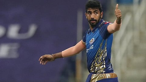 மும்பை அணியின் வெற்றிக்கு முக்கியக் காரணமாக இருந்த வேகப்பந்துவீச்சாளர் ஜஸ்பிரித் பும்ரா : படம் உதவி ட்விட்டர்