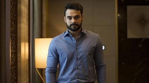 டொவினோ தாமஸ் உடல்நிலை சீராக உள்ளது; ரத்தப்போக்கு அறிகுறிகள் இல்லை: மருத்துவமனை தகவல்