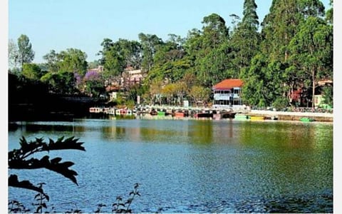 ஏற்காட்டில் இ-பாஸ் நடைமுறையை ரத்து செய்ய மக்கள் வலியுறுத்தல்