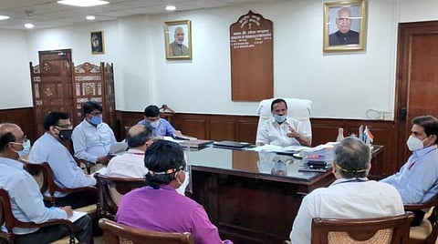 அதிகமான மழையால் அதிக பரப்பளவில் பயிர் சாகுபடி; உரங்களுக்கான தேவை அதிகரிப்பு: சதானந்த கவுடா