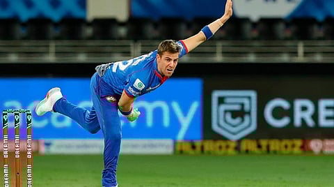 மணிக்கு 156 கி.மீ வேகத்தில் பந்துவீசி 2 விக்கெட்டுகளை வீழ்த்திய டெல்லி அணியின் வேகப்பந்துவீச்சாளர் ஆன்ரிச். ஆட்டநாயகன் விருதையும் வென்றார் : படம் உதவி ட்விட்டர்