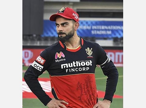 'லெஃப்டு... ரைட்டு... : டிவில்லியர்ஸை 6ம் நிலையில் களமிறக்கியது ஏன்? -விராட் கோலியின் தடுமாற்ற பதில்