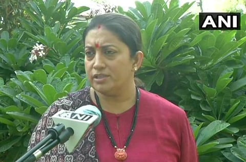 கமல்நாத் மீது நடவடிக்கை எடுக்காமல் நேரு குடும்பத்தினர் மவுனம் சாதிப்பது ஏன்? - ஸ்மிருதி இரானி சரமாரி கேள்வி