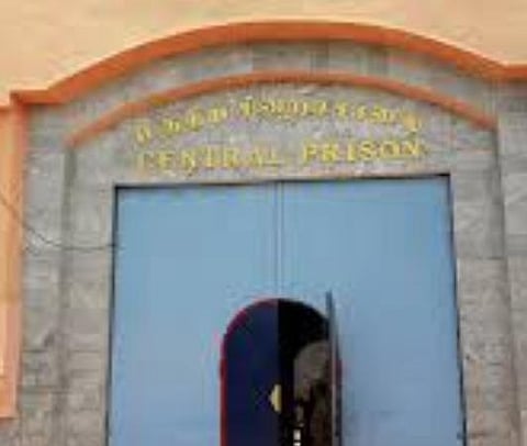 புதுச்சேரி காலாப்பட்டிலுள்ள மத்திய சிறைச்சாலை.