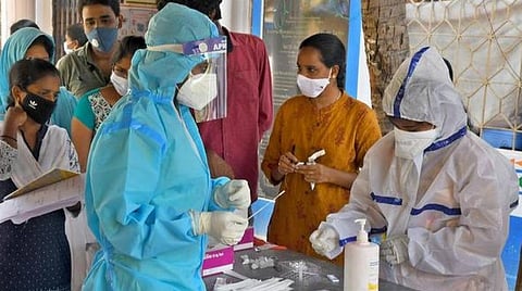 அக்.31 தமிழக நிலவரம்: தொற்று பாதிப்பு, குணமடைந்தோர், பலி எண்ணிக்கை; முழுமையான பட்டியல்