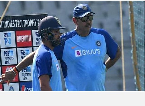 சொந்த அனுபவத்திலிருந்து கூறுகிறேன் ரோஹித் சர்மா.. வேண்டாம் ரிஸ்க் வேண்டாம்: ரவி சாஸ்திரி எச்சரிக்கை