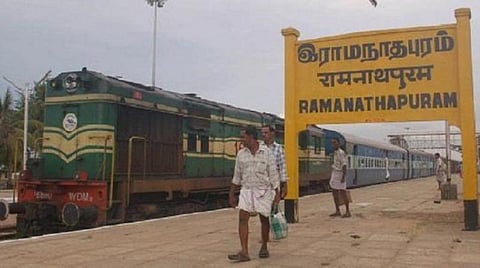 ராமநாதபுரத்தில் விமான நிலையம் அமையுமா?- மத்திய, மாநில அரசுகள் பதிலளிக்க உத்தரவு