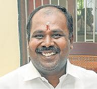 ஆர்.பி.உதயகுமார்