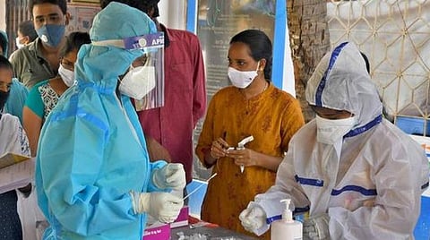 நவ. 3 சென்னை நிலவரம்; கரோனா தொற்றிலிருந்து மீண்டவர்கள், சிகிச்சையில் இருப்பவர்கள்: மண்டல வாரியான பட்டியல்