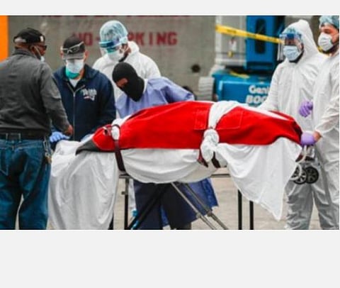 அமெரிக்காவில் கரோனா வைரஸ் தினசரி பாதிப்பு எண்ணிக்கை எகிறுகிறது...மேலும் ஒரு லட்சம் பேர் பலியாகும் அபாயம்: நிபுணர்கள் கடும் எச்சரிக்கை