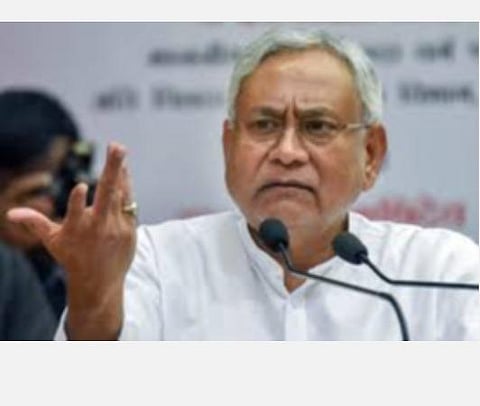 இப்படியெல்லாம் விஷத்தனமாக பிரச்சாரம் செய்வது யார்? வேறு வேலை இல்லையா?- யோகி ஆதித்ய நாத் மீது நிதிஷ் குமார் சூசகத் தாக்கு