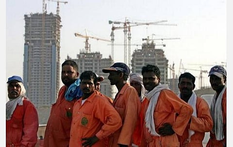 வெளிநாட்டு தொழிலாளர்களுக்கான கட்டுப்பாடுகளை ரத்து செய்தது சவுதி அரசு: முதலாளி அனுமதி இன்றி எளிதில் வேலை மாறலாம்; நாடு திரும்பலாம்