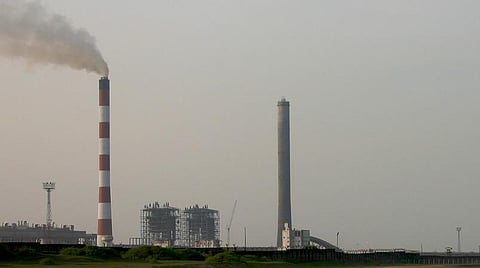 எண்ணூர், மணலி பகுதிகளில் காற்றை மாசுபடுத்தும் தொழிற்சாலைகள்: சென்னை காலநிலை செயல்பாட்டுக் குழு குற்றச்சாட்டு