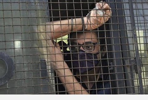 அவரது கொள்கை என்னவாக வேண்டுமானாலும் இருக்கட்டும், நான் அவர் சேனலைப் பார்ப்பது இல்லை- அர்னாப் கோஸ்வாமி விவகாரத்தில் மகா. அரசு மீது உச்ச நீதிமன்றம் கேள்வி