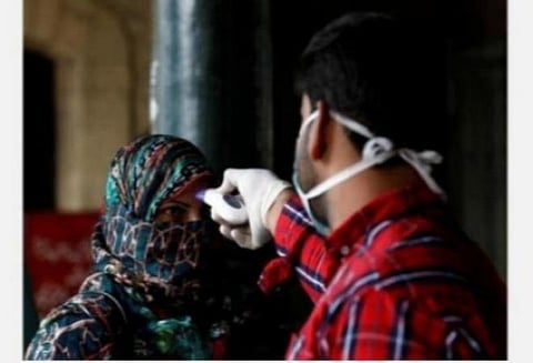 பாகிஸ்தானில் மீண்டும் அதிகரிக்கும் கரோனா