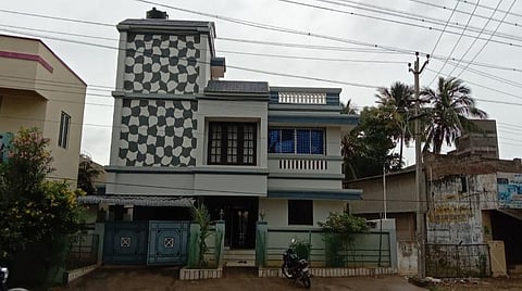 தஞ்சையில் பொதுப்பணித் துறை அதிகாரி வீட்டில் 41 பவுன் நகை கொள்ளை