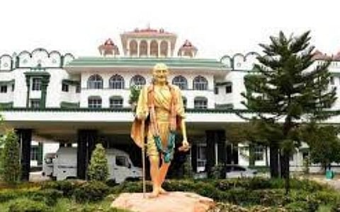 குற்றவியல் விசாரணையில் குறைபாடு: 4 ஆண்டுகளில் 304 போலீஸ் அதிகாரிகள் மீது நடவடிக்கை: உயர் நீதிமன்றத்தில் டிஜிபி தகவல்