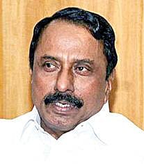 6-ம் வகுப்பு முதல் பிளஸ் 2 வரை தொடர்ந்து படிக்கும் அரசு பள்ளி மாணவர்களுக்கேமருத்துவக் கல்வியில் இட ஒதுக்கீடு அமைச்சர் செங்கோட்டையன் தகவல்