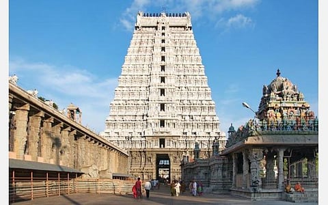 அண்ணாமலையார் கோயிலில் சுவாமி தரிசனம் செய்ய முன்பதிவு செய்யாத 3 ஆயிரம் பக்தர்களுக்கு தினசரி அனுமதி: தி.மலை மாவட்ட ஆட்சியர் சந்தீப் நந்தூரி அறிவிப்பு