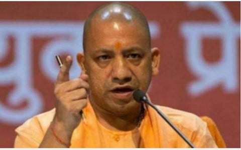 பொதுமக்கள் போன் செய்தால் உதவியாளர்கள் மூலம் பதிலளிக்கக் கூடாது: மாவட்ட ஆட்சியர்கள், காவல்துறை அதிகாரிகளுக்கு  யோகி ஆதித்யநாத் உத்தரவு